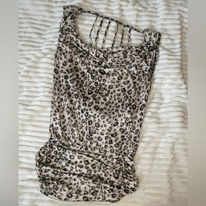 LEOPARD BACKLESS BLOUSE WITH CINCHED WAIST